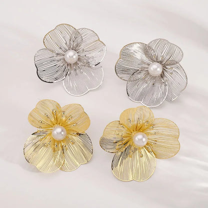 Gold Color Big Petal Hollow Flower withe Pearl Earrings for Women Exaggerated Trend Metal Irregular Earrings Ladies Jewelry